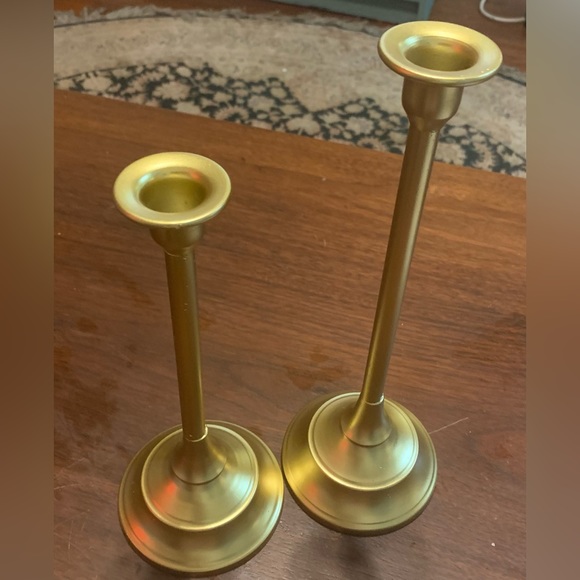 …Set of 2 gold metal Candle holders - Picture 5 of 14